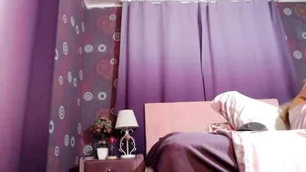 alicewetsquirt bigpussylips 11-19-2025