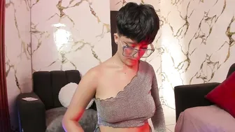 rebeka_baker 18 posing on cam