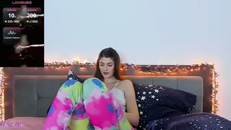 _just_a_simple_girl on cam webcam chat