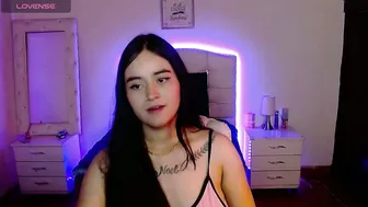 Sendella_ nude cam video (11-19-2025)