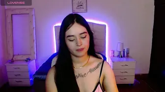 Sendella_ nude cam video (11-19-2025)