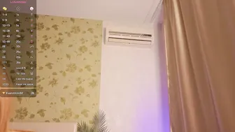 lilliaqueen live cam show 19-Nov-25