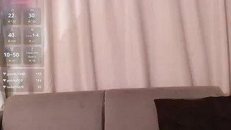 yuliethpetite petite (11/19/2025)