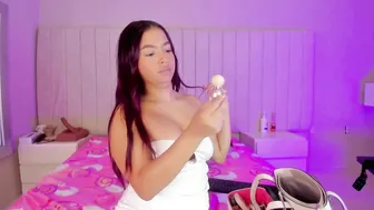 littleoliviia_ 11-19-2025