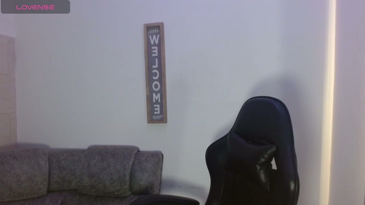 chloe_love_6 chat cam porn (11-19-2025)
