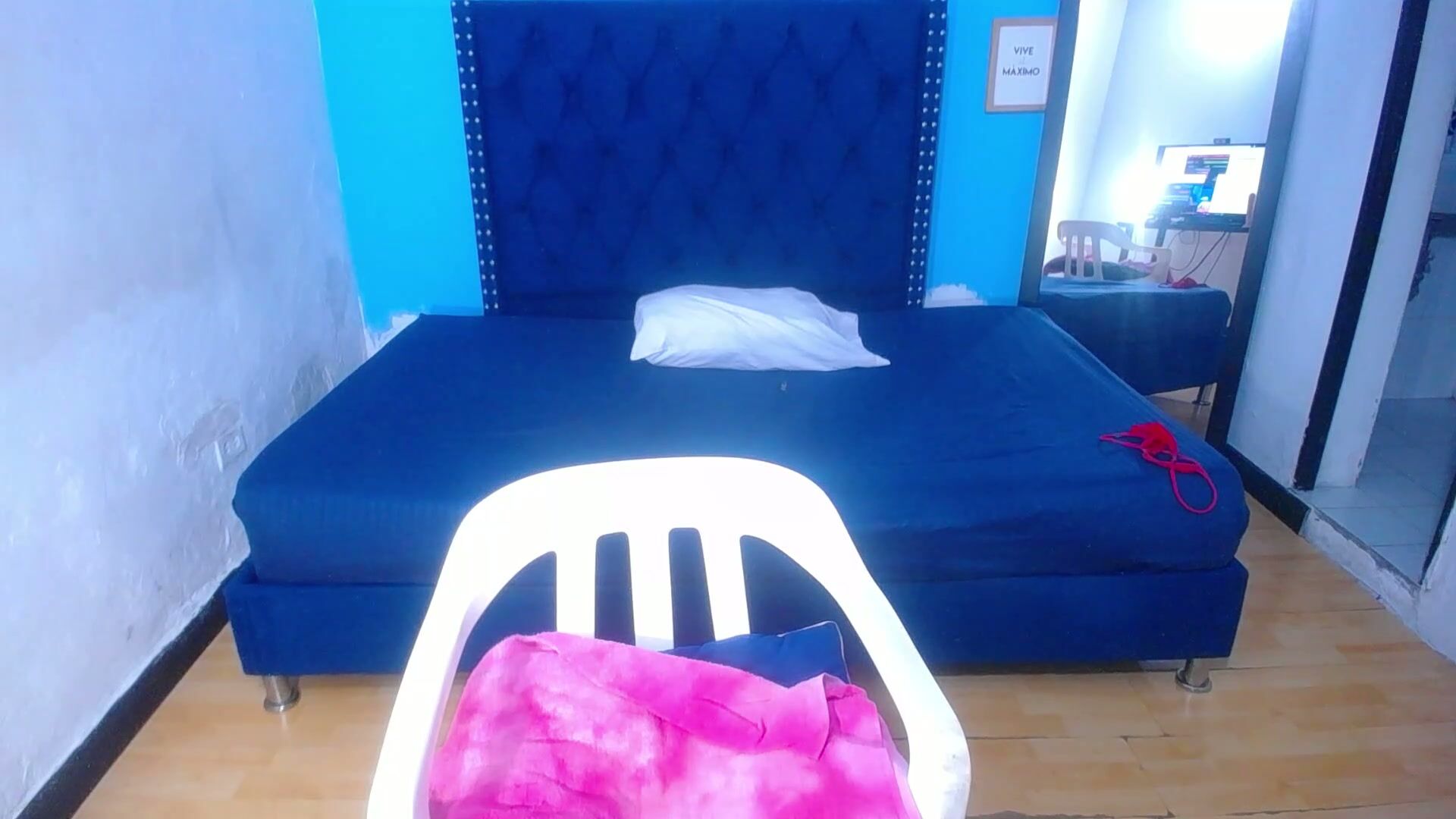Goldenn_ass1 11-20-2025 cuckold