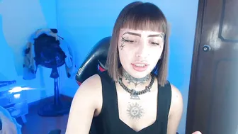 Gyal_8_ webcam 20-Nov-25