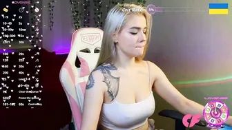 Redvelveten bigboobs - 11/20/2025