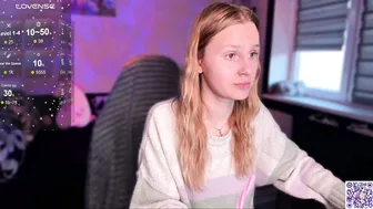 lunacyy feet (11-20-2025)