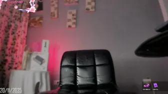chloe_cooperr 20 November 2025 trans