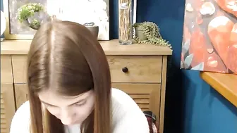 tiny_felicity striptease - (11-20-2025)