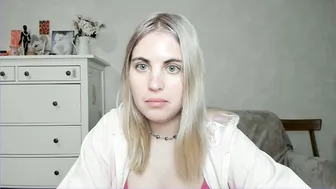 pawwsup1 horny amateur 11/20/2025