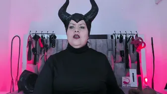 Vanessa_moka (11-20-2025) cuckold