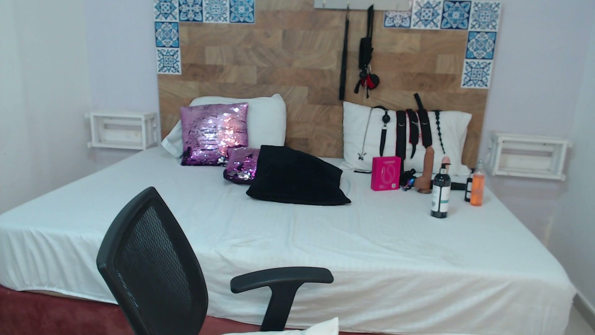 kyliiebaker video 20 November 2025