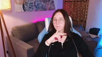 Saintmolly_ porn cam chat 20-Nov-25