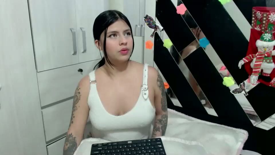 daphne877046 tattoos - 21 November 2025