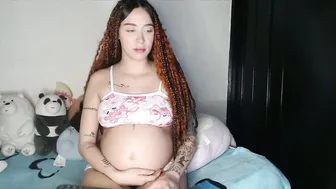 queen_of_m111lk recorded nude video 359705