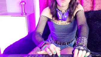 Lullaby_charade free cam show cam nude