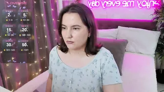 katyaneilson (11/21/2025)