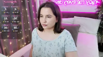 katyaneilson (11/21/2025)