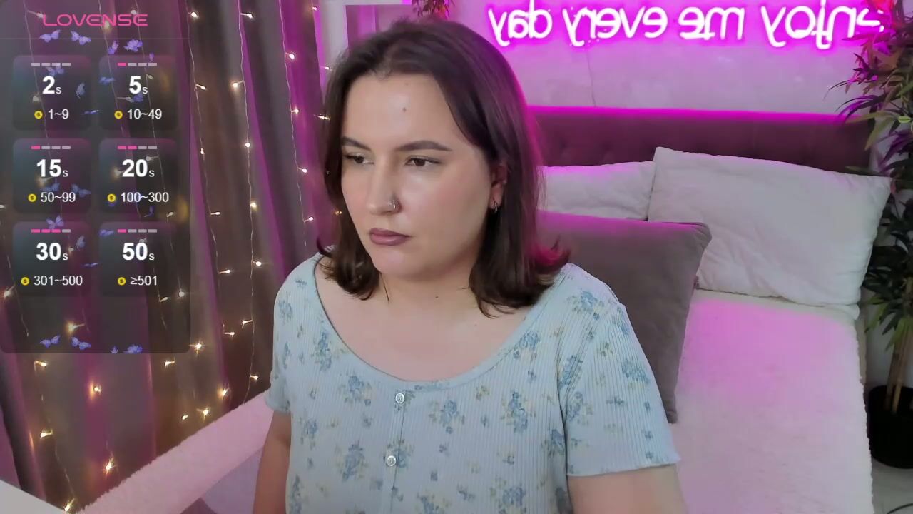katyaneilson (11/21/2025)