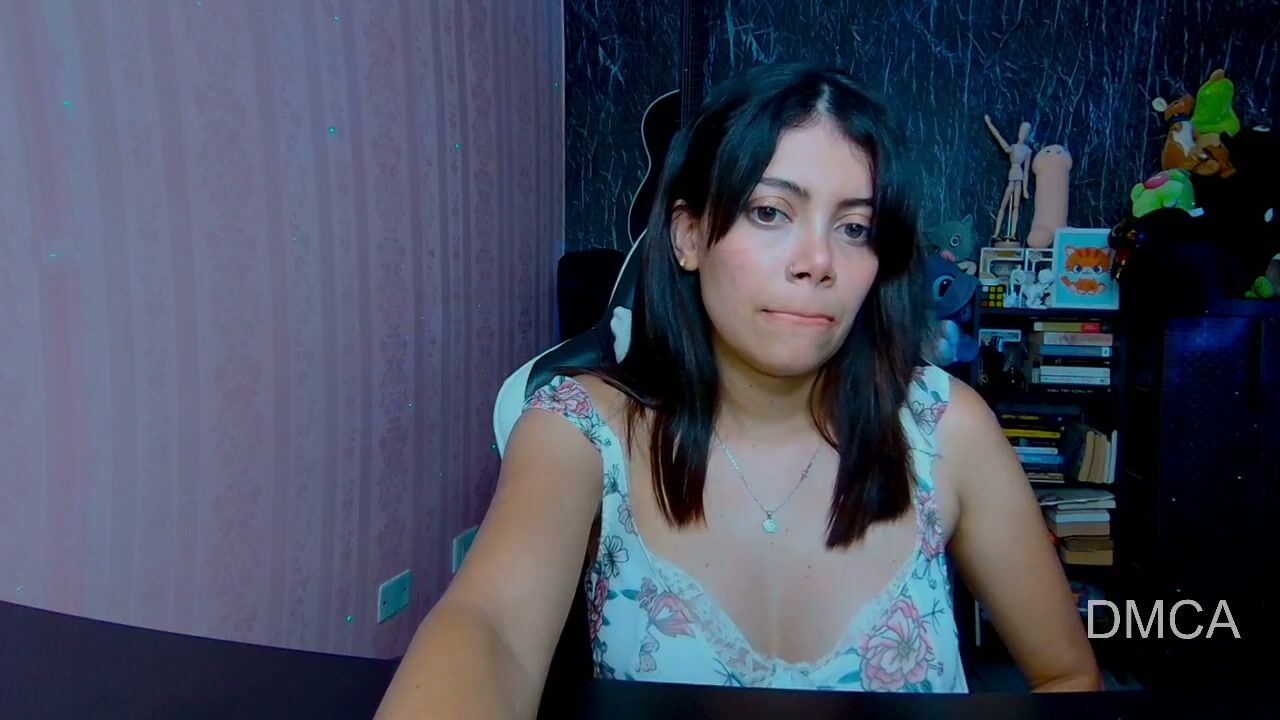 Piixiie_d_oll squirt hot live cam video