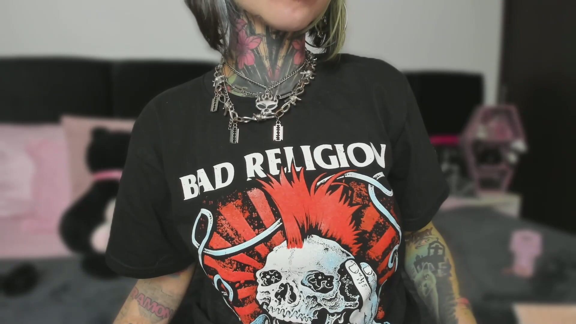 Nikkiramone bigass - 22-May-25