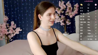 _mirror_girl daddy free cam show