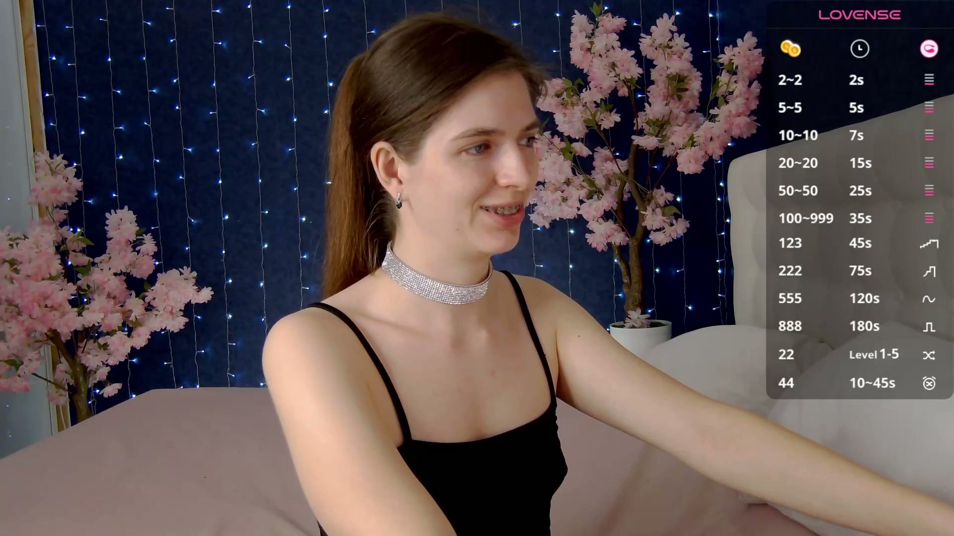 _mirror_girl daddy free cam show