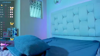 Shannakendall live cam video - 22-May-25
