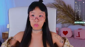 A1ly 05/22/2025 smalltits