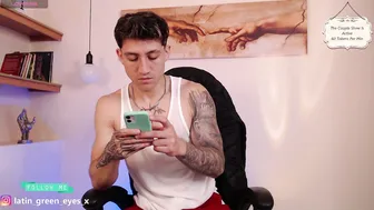 Latin_green_eyes_ webcam show 23 May 2025