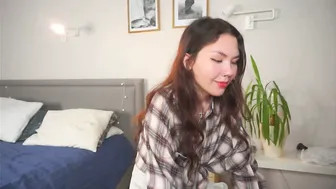 Little_ollie asian webcam chat