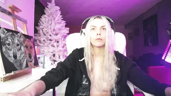 Tinykylie cam video (11-21-2025)
