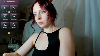 iris_crispy recorded nude video 361038