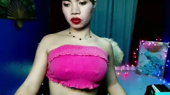 pinky_pussybobby69 new posing on cam