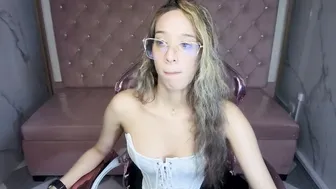 Megan_collins_b natural video cam porn