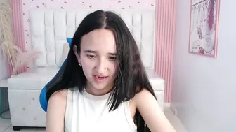 bella_vibes_s cam girl chat 22 November 2025