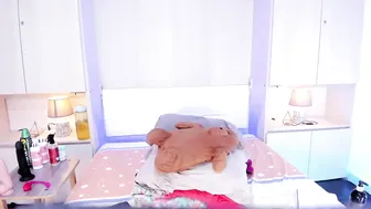 Lilywhitee1 nude cam (11/21/2025)