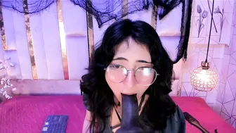 Saramartini2 nude cam video 21-Nov-2025