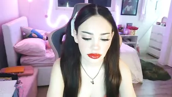 Lilbina lovense - 22 November 2025