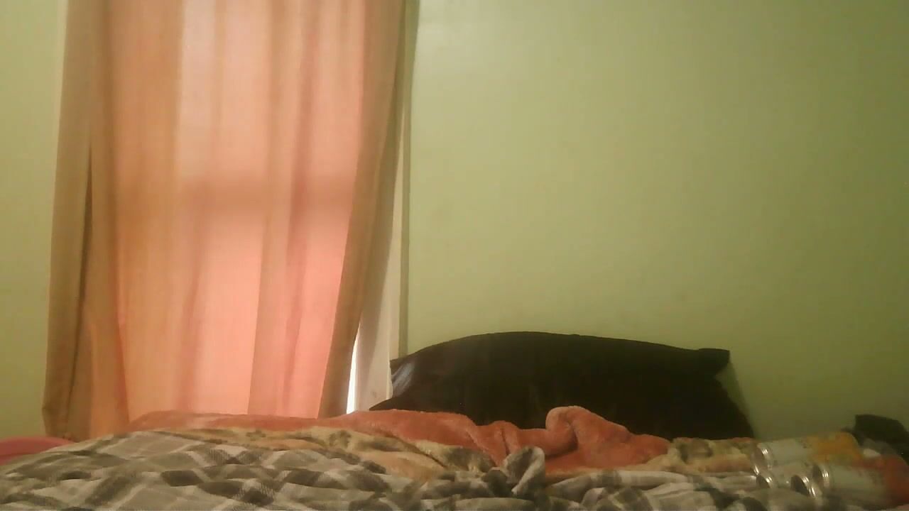 curvymom2025 blonde cam girl