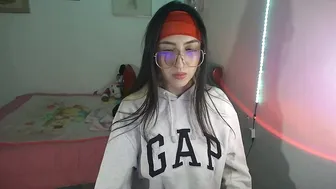 Nymph_frida cam porn 21-Nov-25