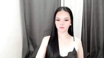 Lanawyatt_ posing on cam 22-Nov-2025