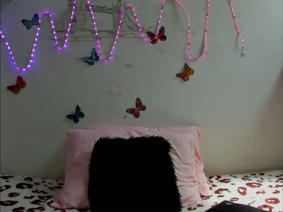 luna_bellla video cam porn (11/22/2025)