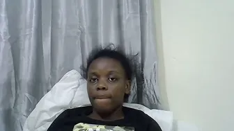 petite_melan ebony - 11/22/2025