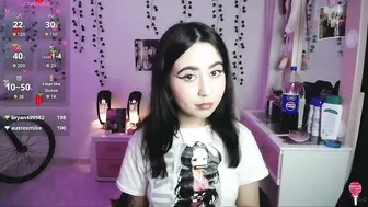 sunset_pienk posing on webcam naked on cam