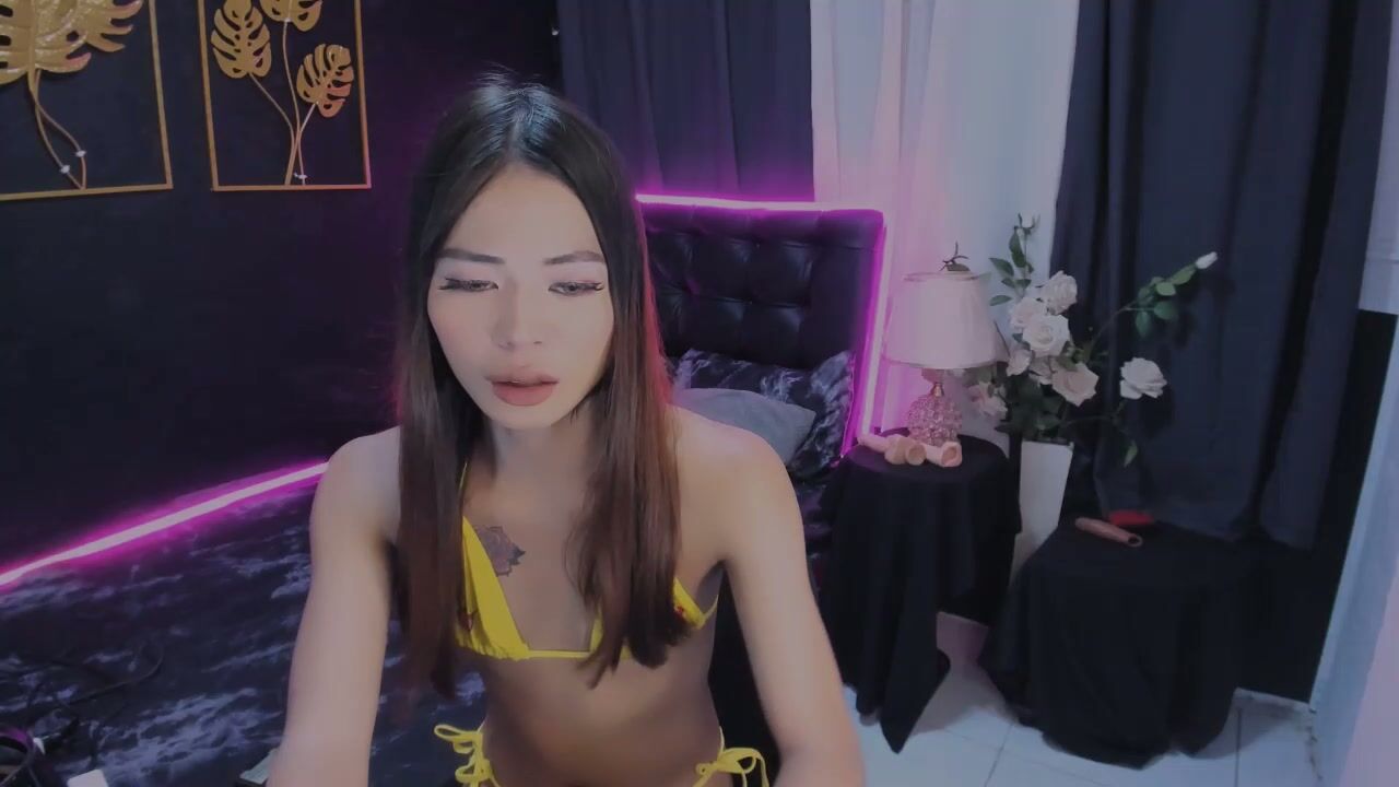 crazygirl_lera asian cam chat
