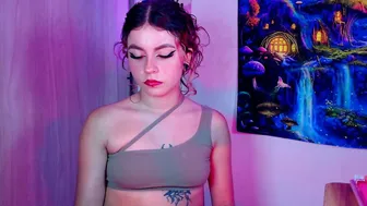 scarletblaze_ live on cam 22-Nov-2025