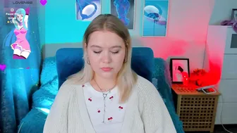 louisemous (11-23-2025)
